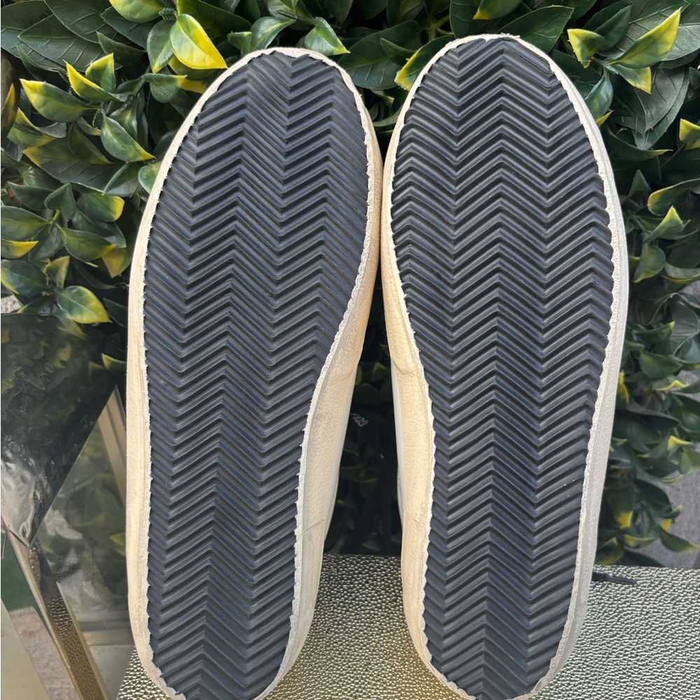 Golden Goose Women's White and Gold Glitter Sneakers - Picture 11 of 11